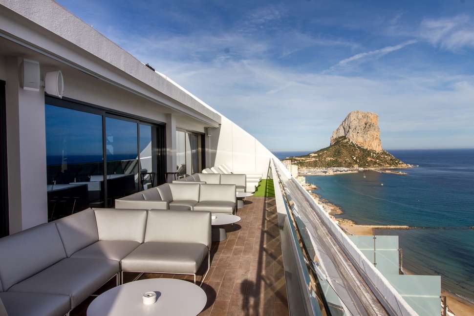 Suitopia Sol y Mar Suites Hotel