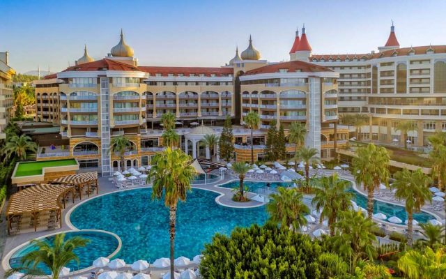 Kirman Leodikya Resort & Spa
